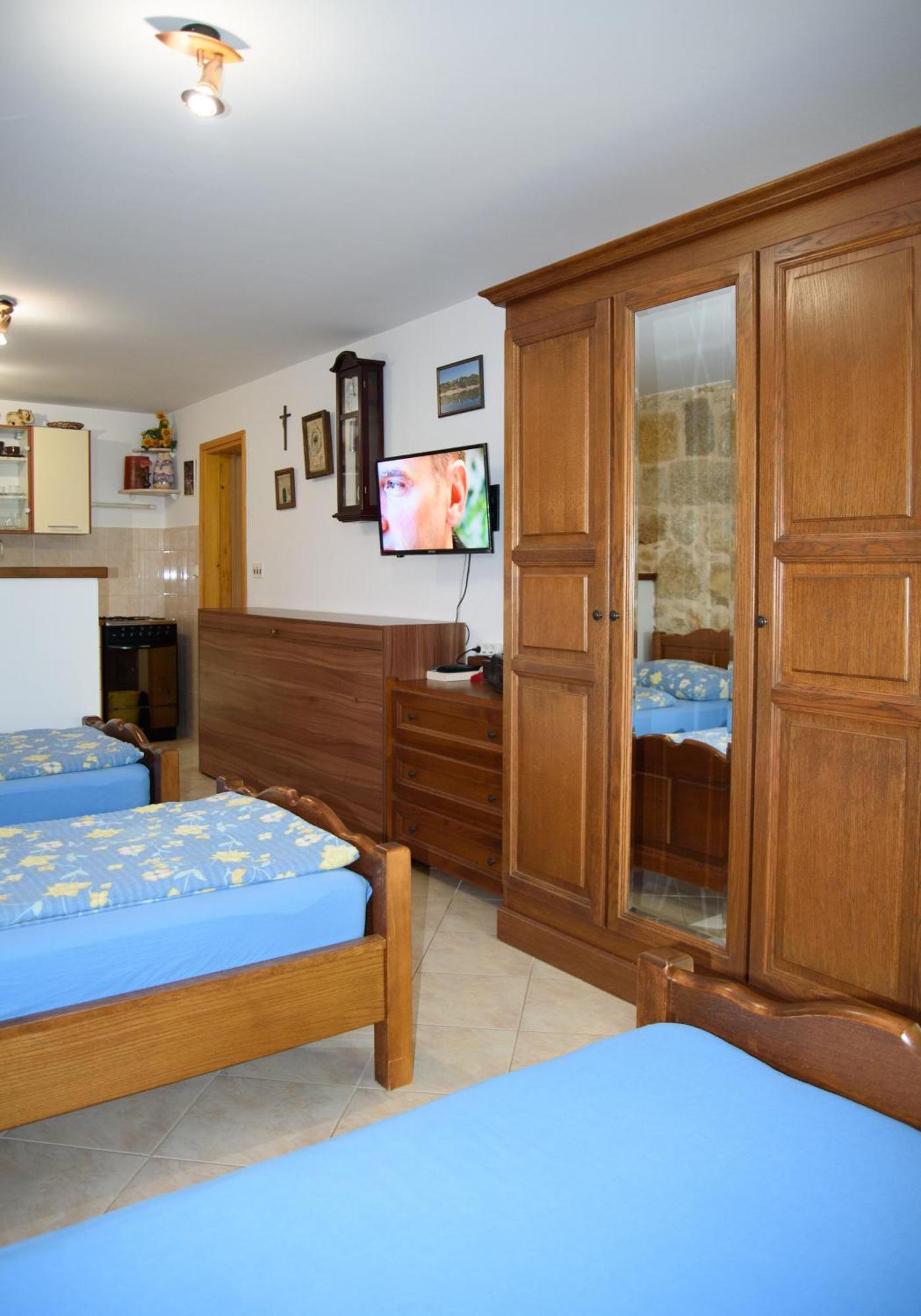 Apartments Cvitini Dvori Garjak Vrlika Dış mekan fotoğraf