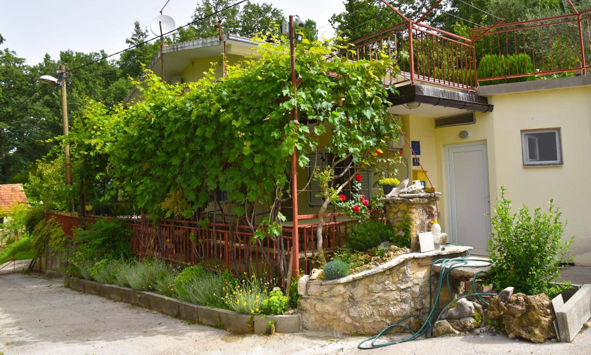 Apartments Cvitini Dvori Garjak Vrlika Dış mekan fotoğraf